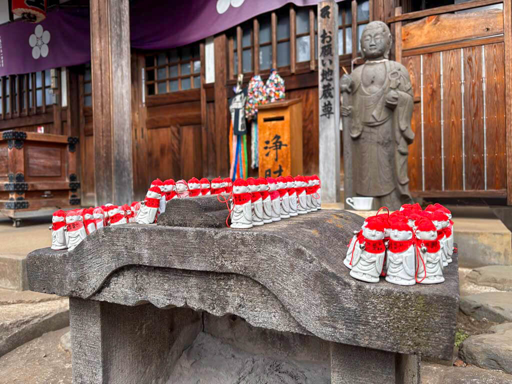 新井薬師 梅照院（あらいやくし ばいしょういん）