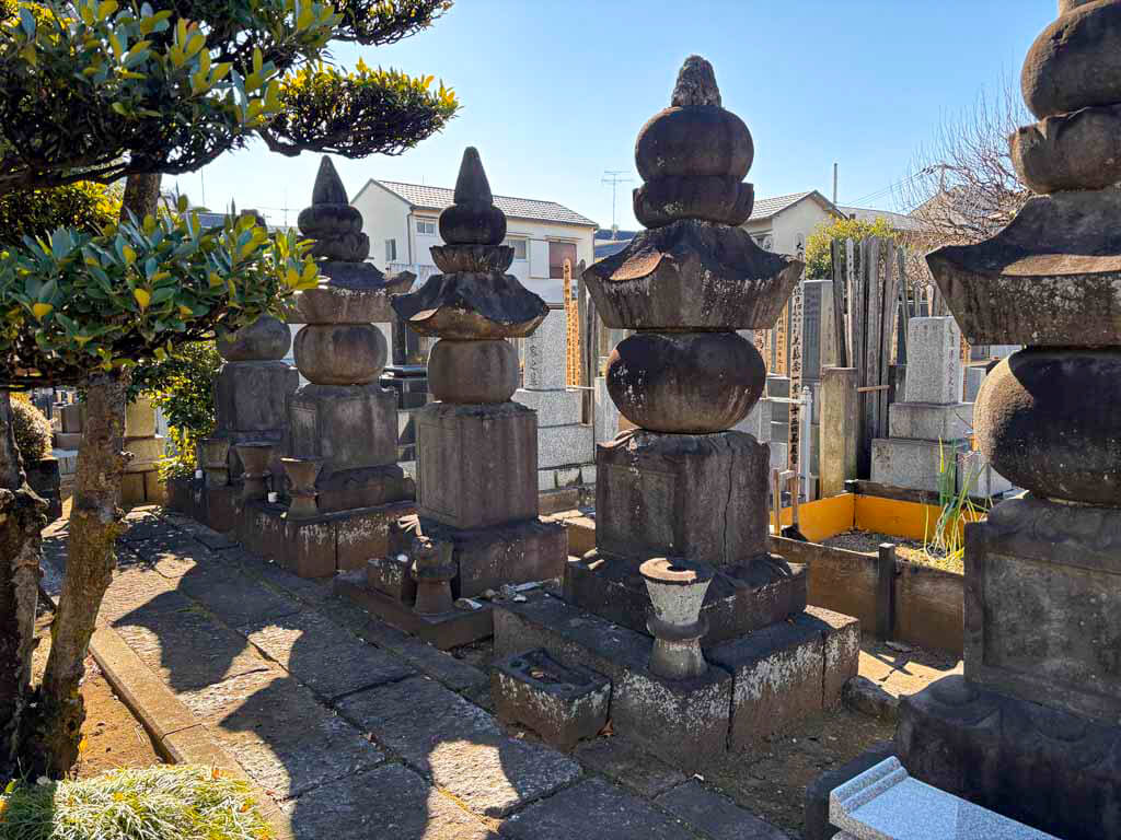 鍋島家の墓所（なべしまけのぼしょ）